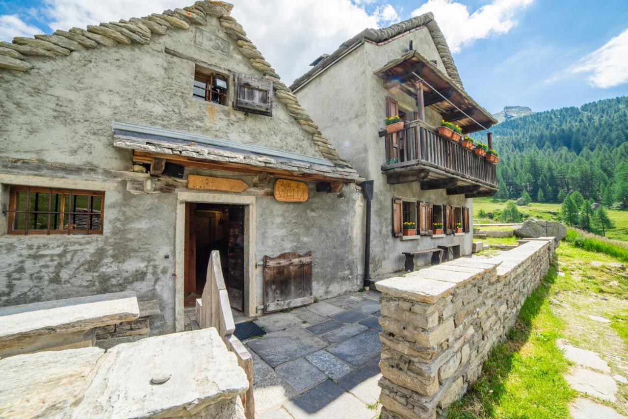 Voglia Di Veglia Hotel Varzo Luaran gambar