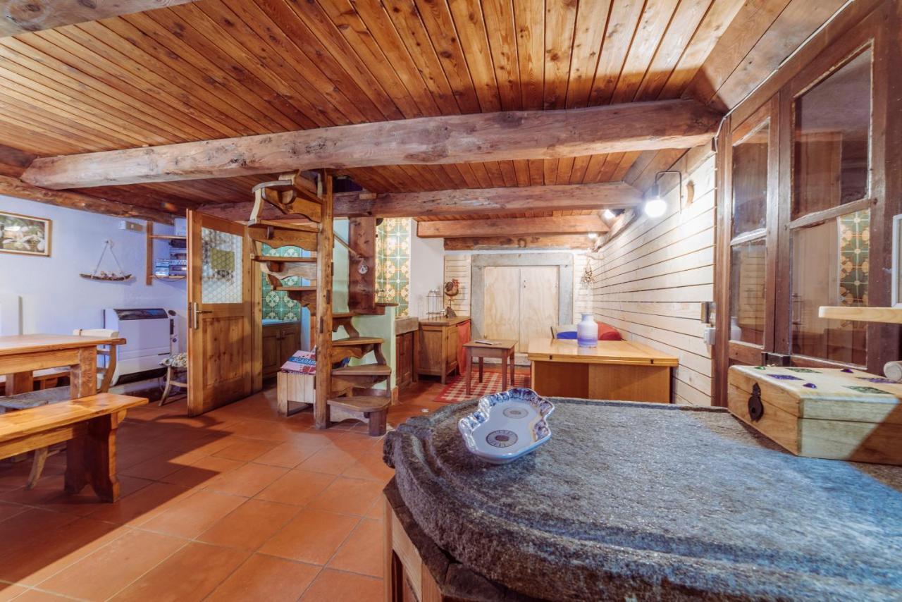 Voglia Di Veglia Hotel Varzo Luaran gambar